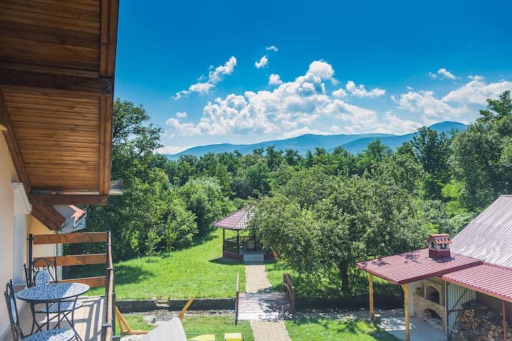 Horace Guesthouse Pool & Hot Tub & Bikes & River Dejani Экстерьер фото