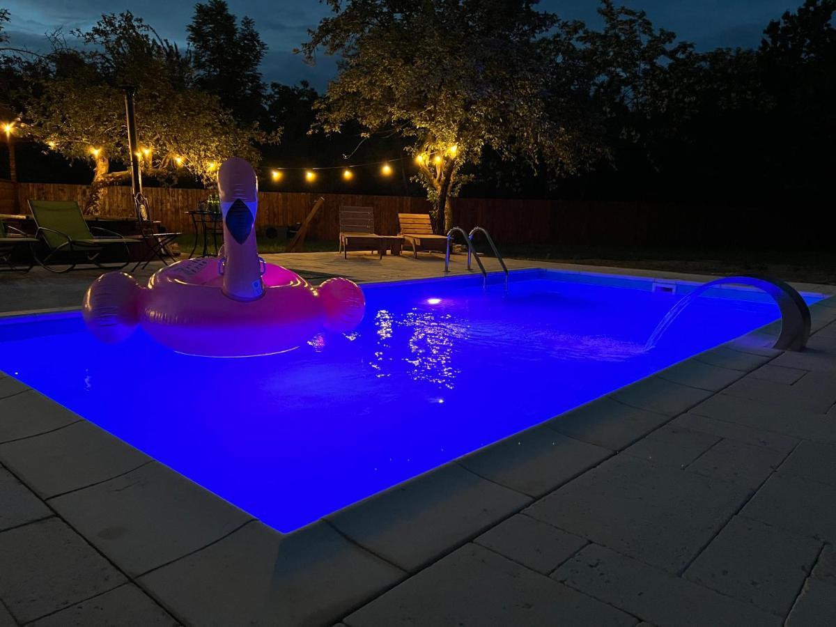 Horace Guesthouse Pool & Hot Tub & Bikes & River Dejani Экстерьер фото