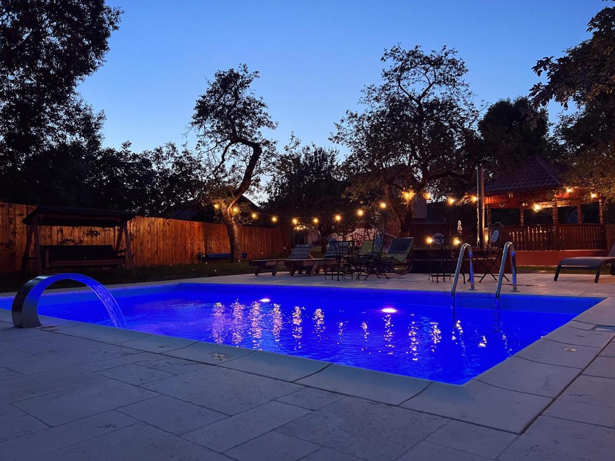 Horace Guesthouse Pool & Hot Tub & Bikes & River Dejani Экстерьер фото